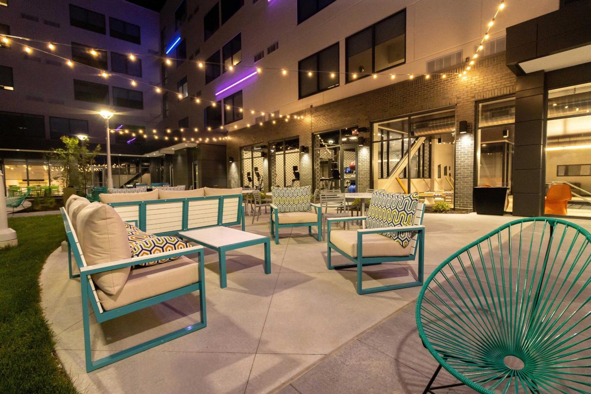 Aloft Cortex Saint Louis